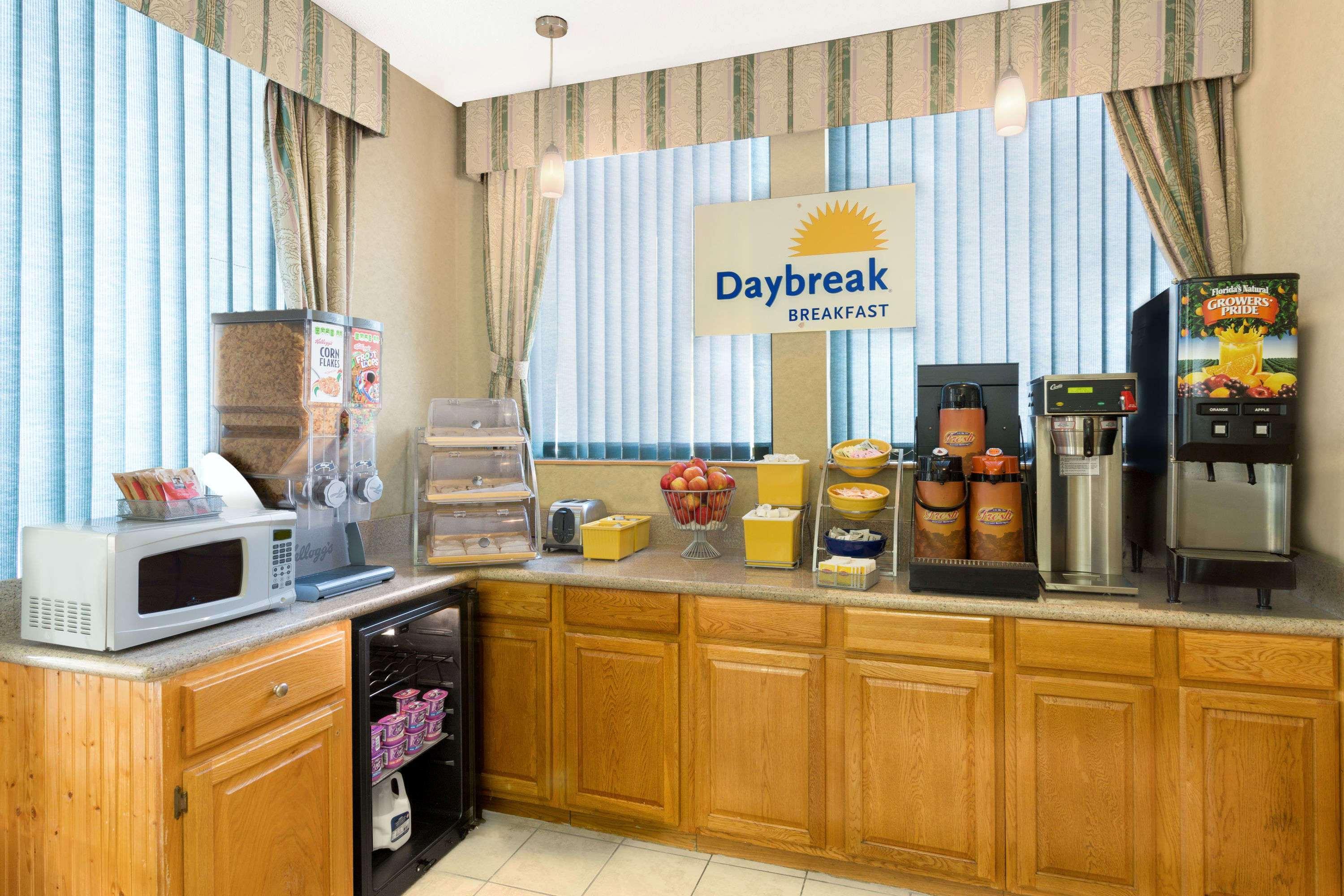 Days Inn By Wyndham Biscoe Exterior photo