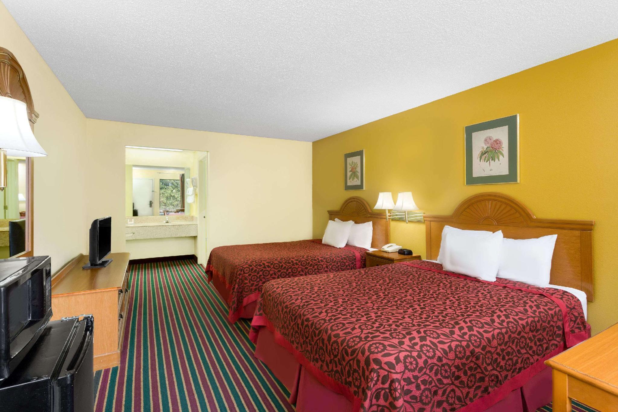 Days Inn By Wyndham Biscoe Exterior photo