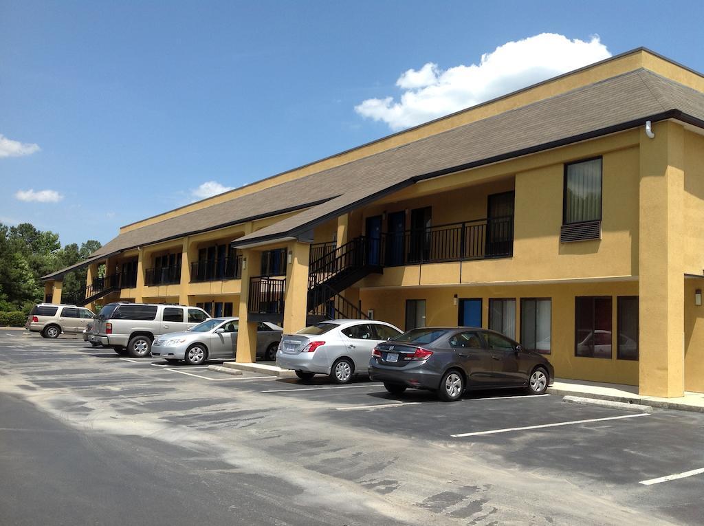 Days Inn By Wyndham Biscoe Exterior photo